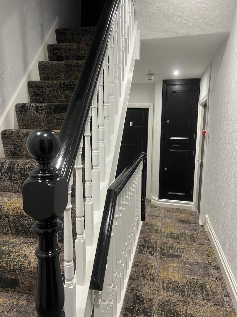 Brynhyfryd Guest House Cardigan Ngoại thất bức ảnh